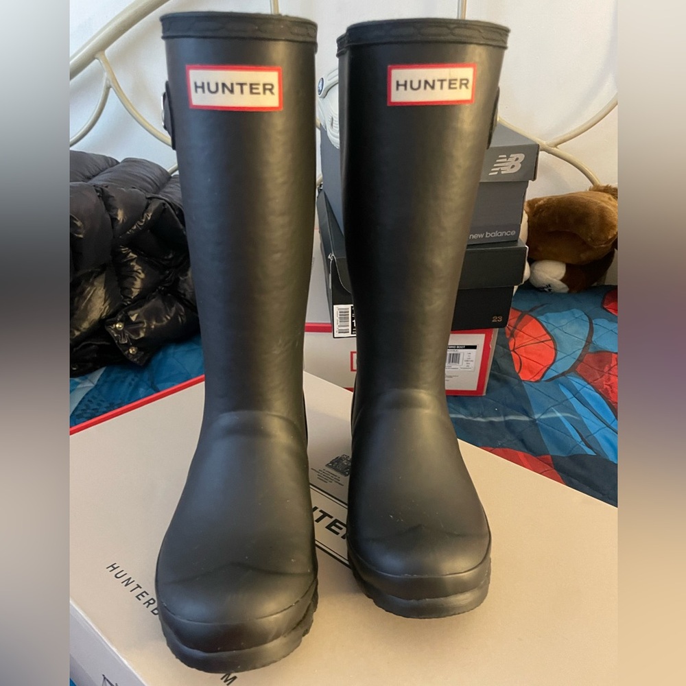 Hunter boots kids size 1 black